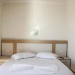 招待所 罗马里奥公寓 3*