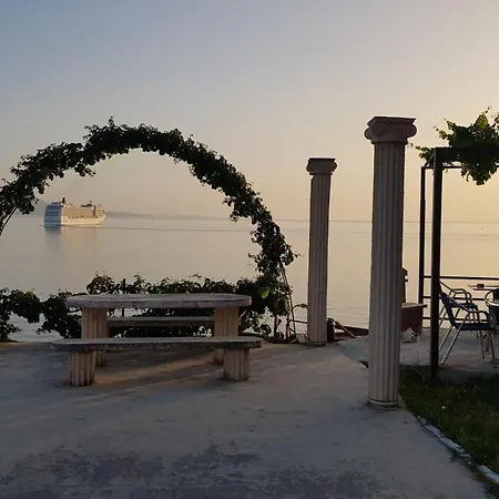 Romario 3* Sarande